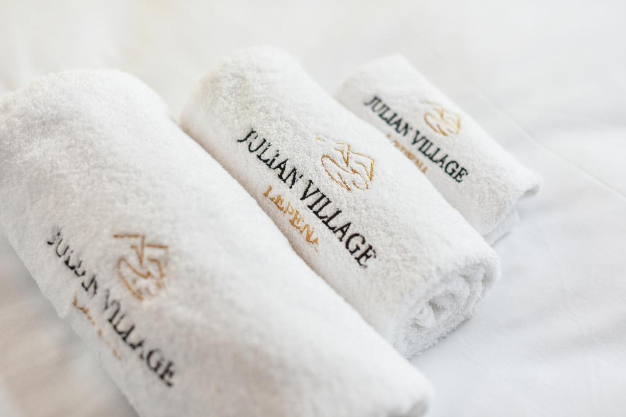 Julian Village Lepena 소카 외부 사진